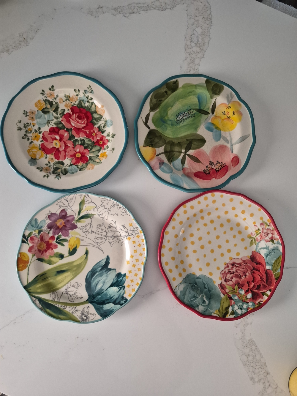 The Pioneer Woman 4-Piece Ceramic Floral Salad Plates Set - HTF Discontinued